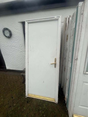 Composite door 210 - door, x