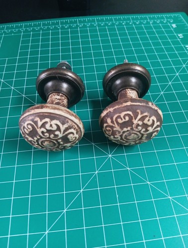 Set two heavy antiqued - set,
